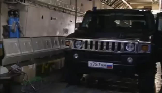 2003 Hummer H2 [GMT820]