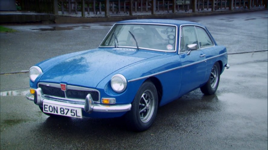 1972 MG B GT [ADO23]