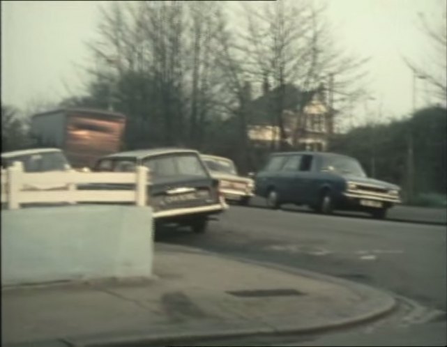 1970 Hillman Hunter Estate DL [Arrow]