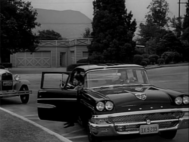 1958 Ford Custom 300 Styletone Fordor Sedan