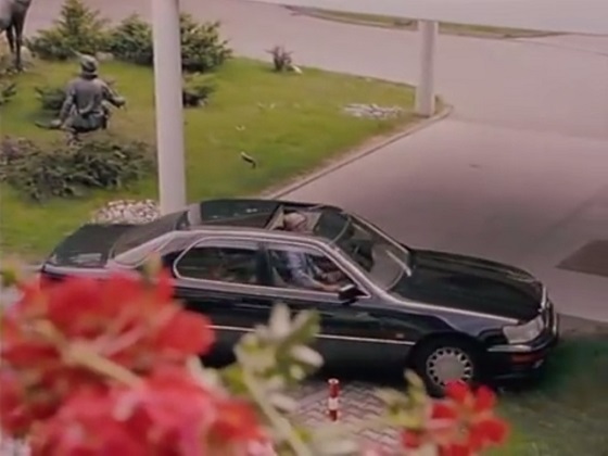 1990 Lexus LS 400 [UCF10]