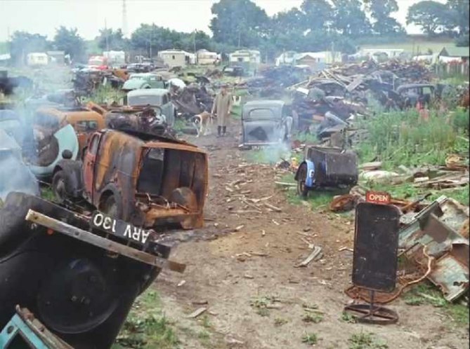 1945 Fordson 5cwt van [E04C]