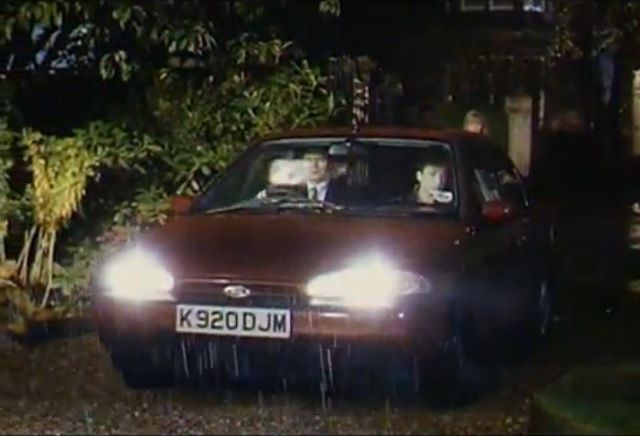 1993 Ford Mondeo 1.6i 16V GLX MkI [CDW27]