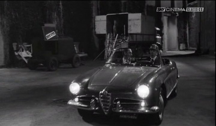 Imcdb Org 1959 Alfa Romeo Giulietta Spider 101 03 In Amore In 4 Dimensioni 1964
