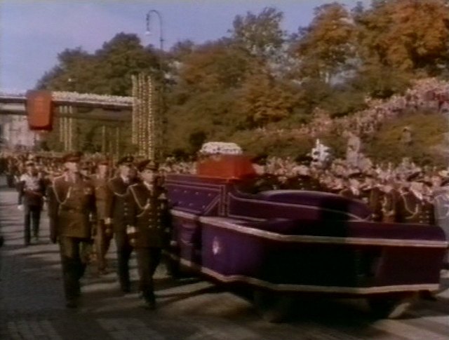 Custom made Kongelig Bårebil