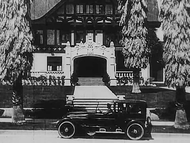 1921 Cadillac Type 59 Don Lee Coach & Body Works Town Car