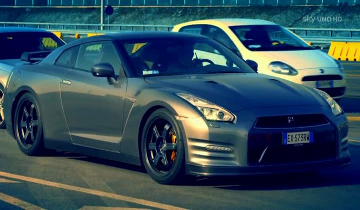 2014 Nissan GT-R