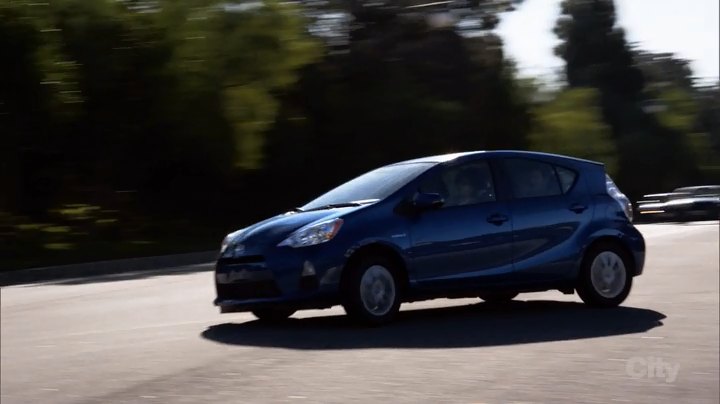 2012 Toyota Prius c [NHP10]