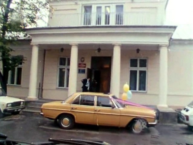 1975 Mercedes-Benz 200 D [W115]