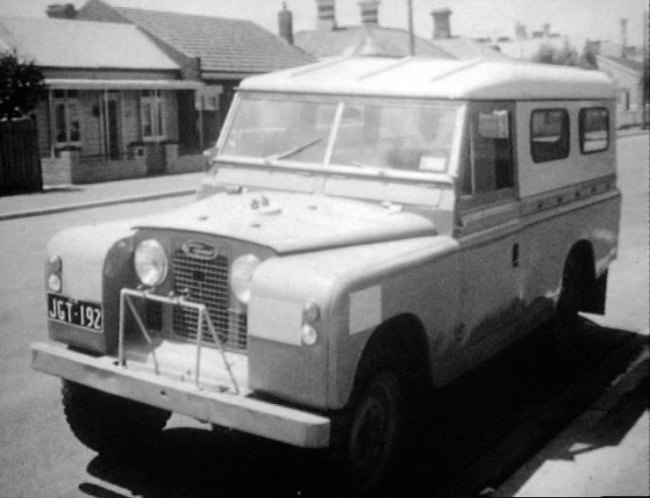 1958 Land-Rover 109'' Series II (by default)