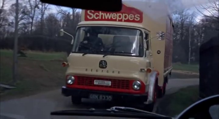 1966 Bedford TK 6x2 Reynolds Boughton - Schweppes