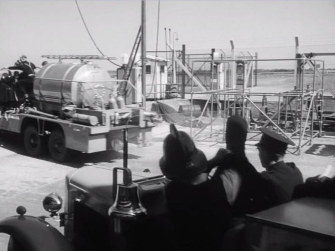 1944 Fordson WOT1/A1 Airfield crash tender - RAF 'Weeton Type'