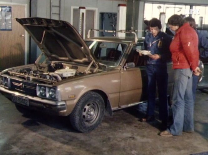 1975 Toyota Corona 1800 [RT102]