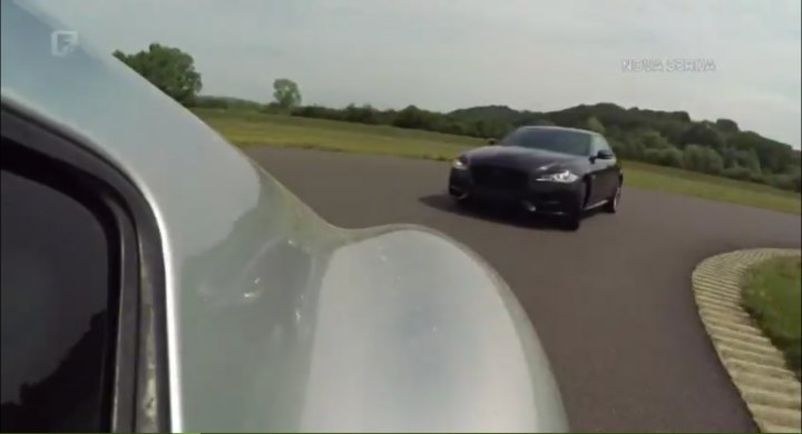 2016 Jaguar XF R-Sport [X260]