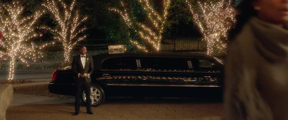 2006 Lincoln Town Car Stretched Limousine