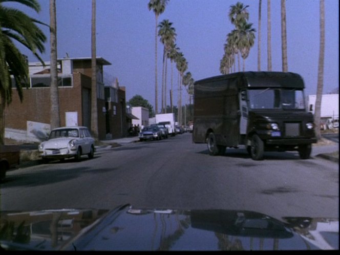 Grumman-Olson P-800 UPS Truck