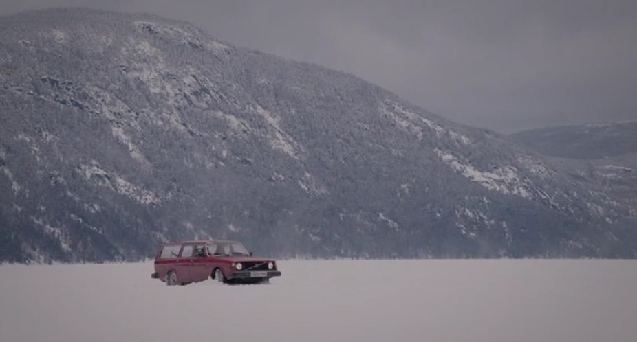 IMCDb.org: Volvo 245 DL in "The Snowman, 2017"