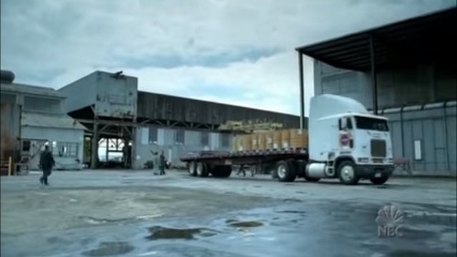 Freightliner FLB