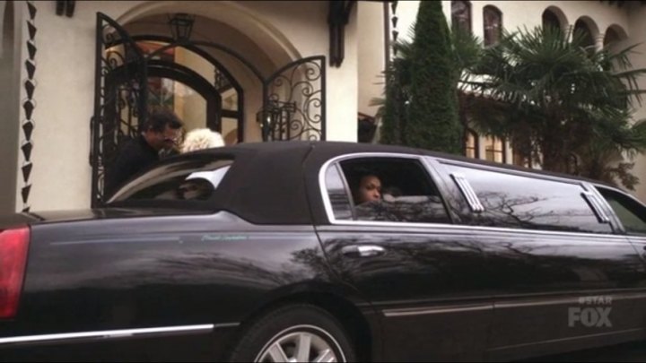 2006 Lincoln Town Car Stretched Limousine