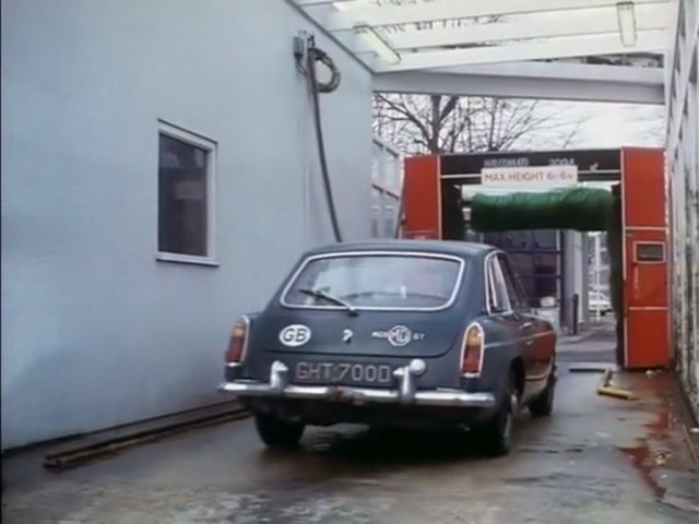 1966 MG B GT [ADO23]