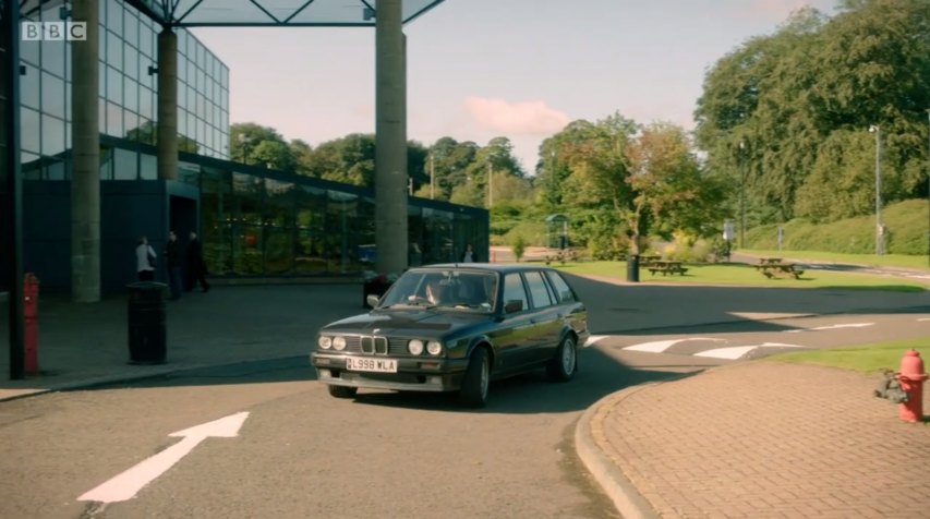 1994 BMW 318i Touring Lux [E30]