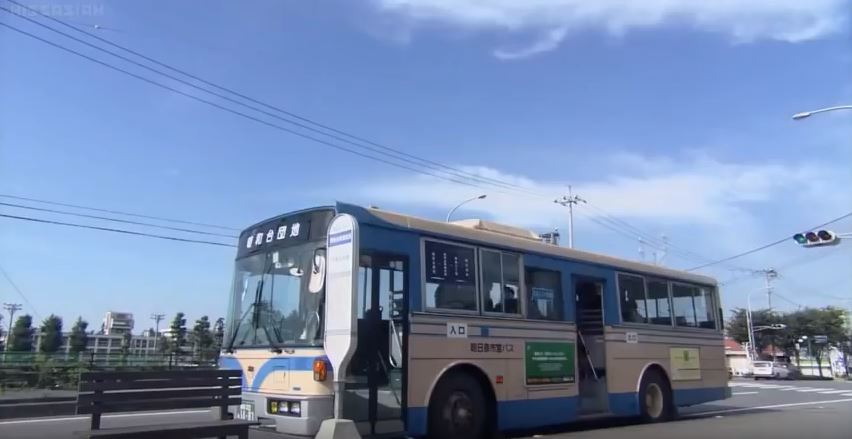 Nissan Diesel Space Runner