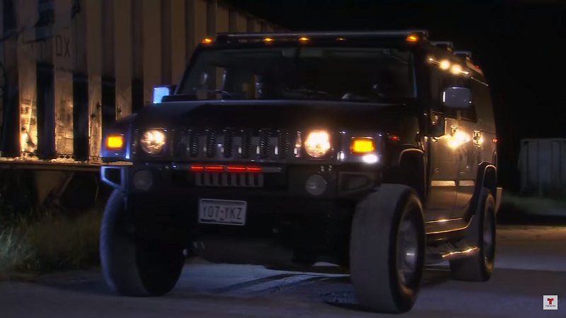 2003 Hummer H2 [GMT820]