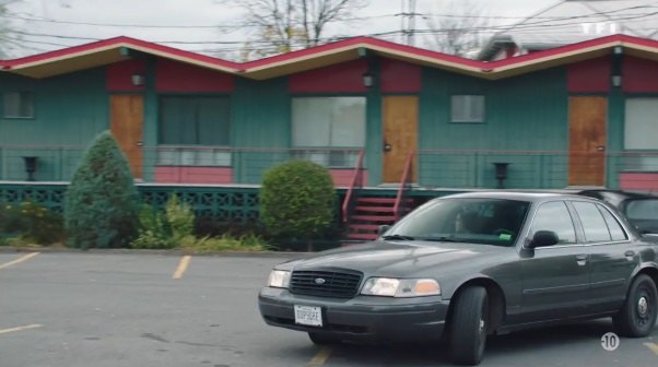 2003 Ford Crown Victoria