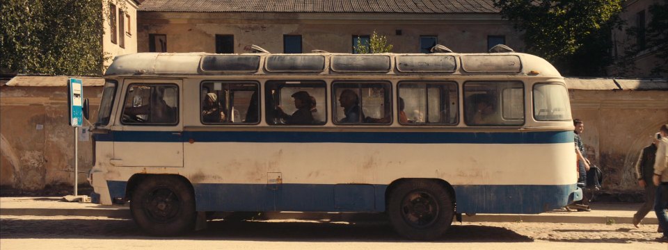PAZ 672 M