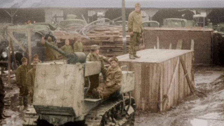 Holt 5-Ton Artillery Tractor