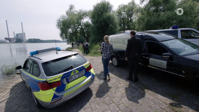 Mercedes-Benz E-Klasse Bestattungswagen Binz 'Melioth' [VF211]