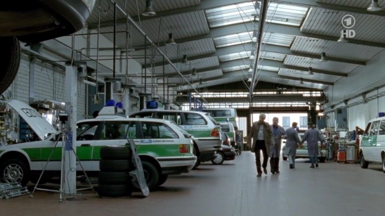 1996 BMW 318i Touring [E36]