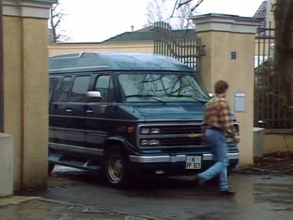1992 Chevrolet Chevy Van Starcraft