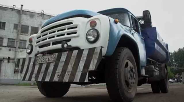 1988 ZiL MMZ-4502 [130]