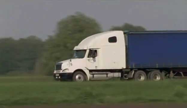 2003 Freightliner Columbia