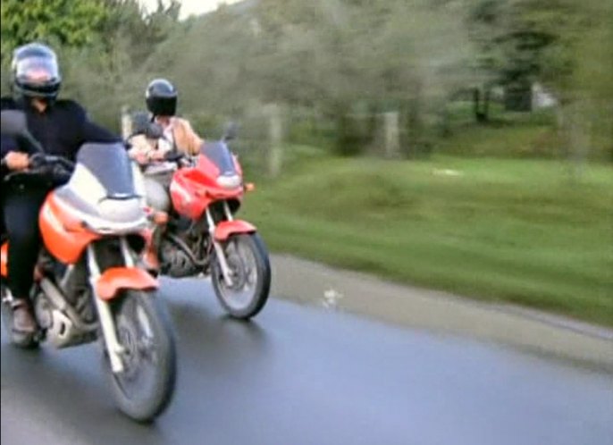 Suzuki XF 650 Freewind