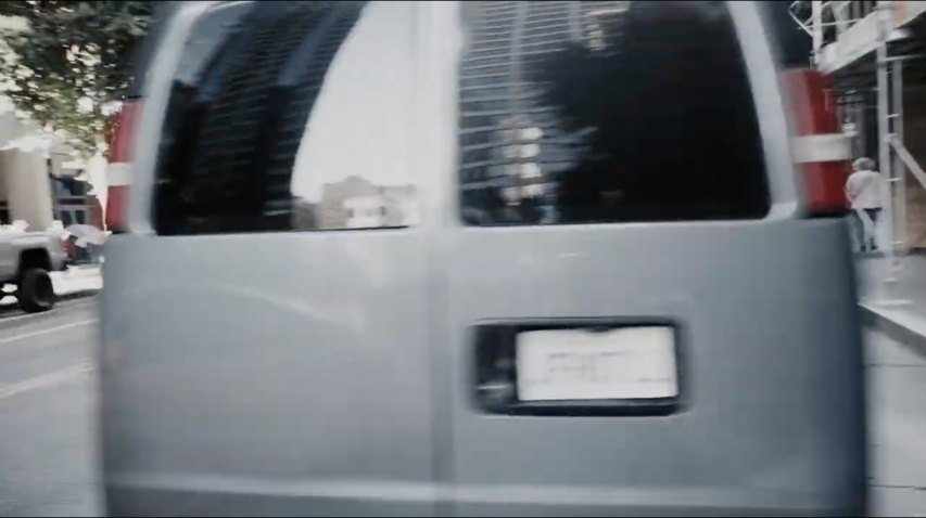 2003 Chevrolet Express [GMT610]
