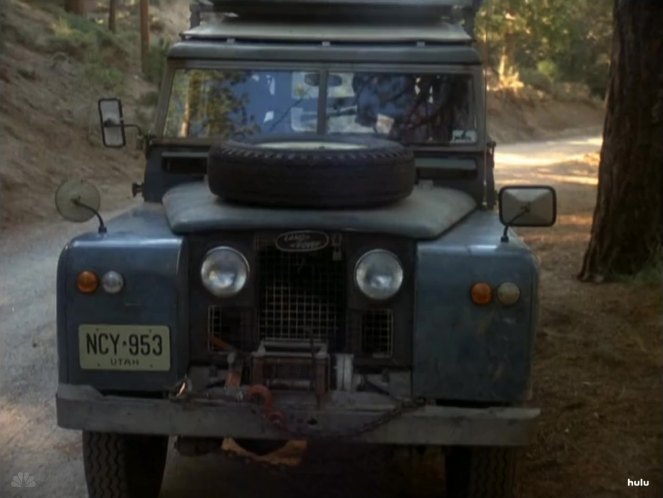 Land-Rover 109'' Series II Station Wagon