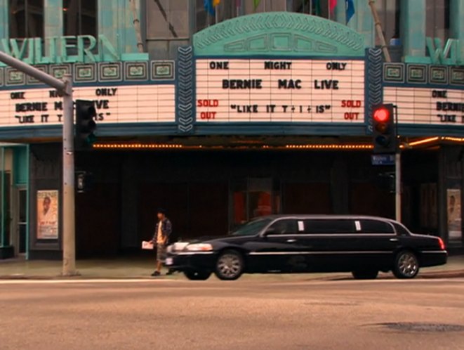 2003 Lincoln Town Car Stretched Limousine