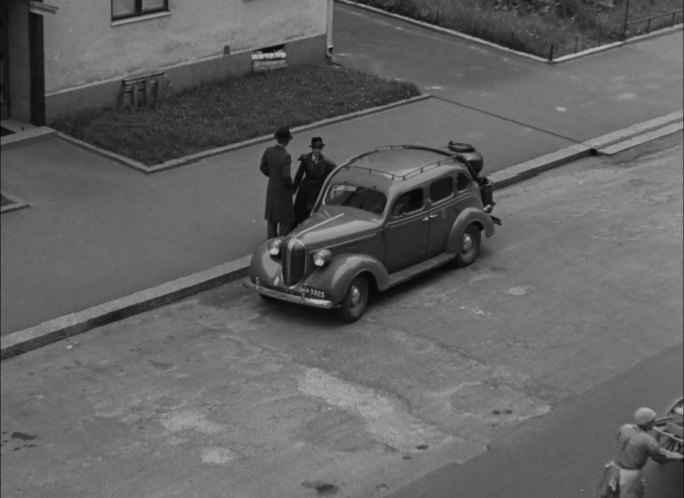 1938 Plymouth De Luxe Touring Sedan ./w gas producer [P-6]