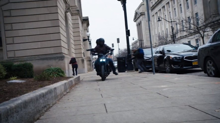 2014 Kia Cadenza [VG]