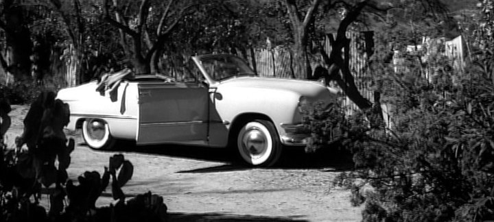 1950 Ford Custom De Luxe Convertible Coupe [76B]