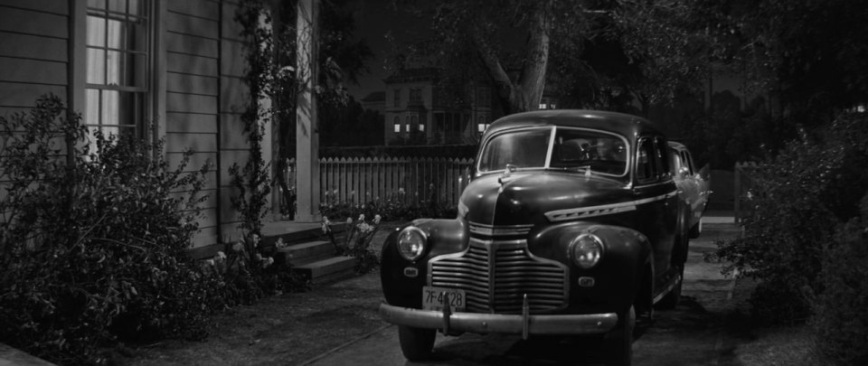 1941 Chevrolet Special De Luxe Sport Sedan [AH]