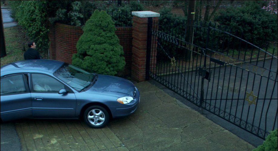 2000 Ford Taurus