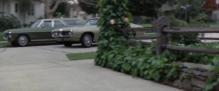1968 Pontiac Bonneville Station Wagon