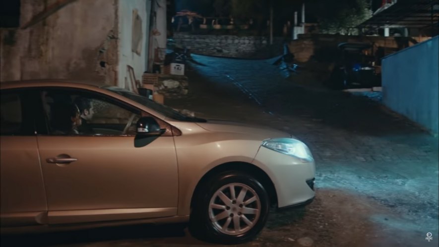 2010 Renault Fluence [L38]