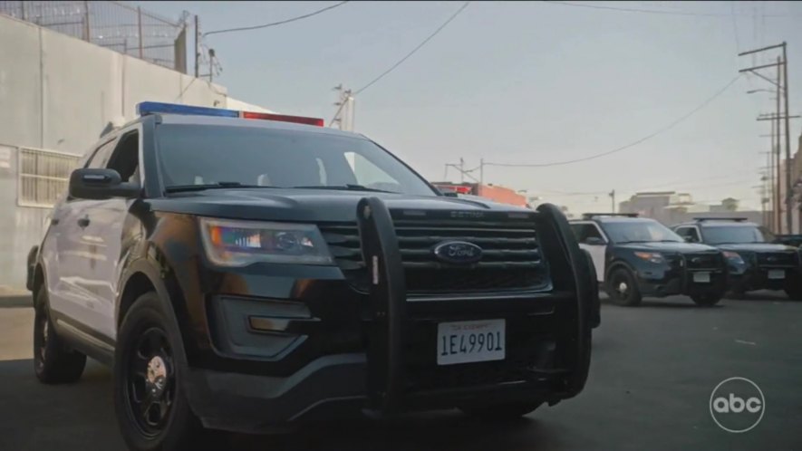 2016 Ford Police Interceptor Utility [U502]