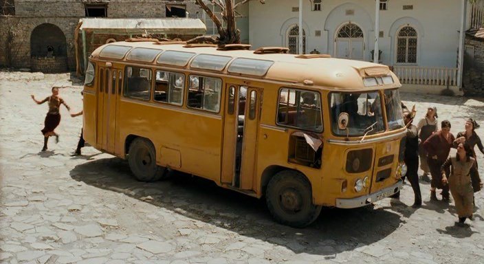 PAZ 672 M