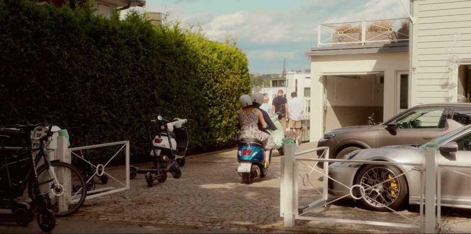 2019 Porsche 911 Carrera [992]