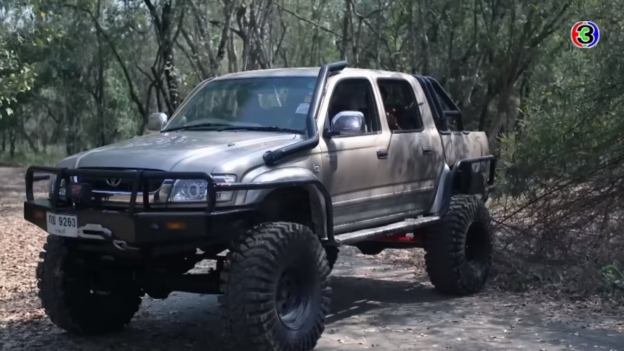 2003 Toyota Hilux Tiger Sport Cruiser 4WD